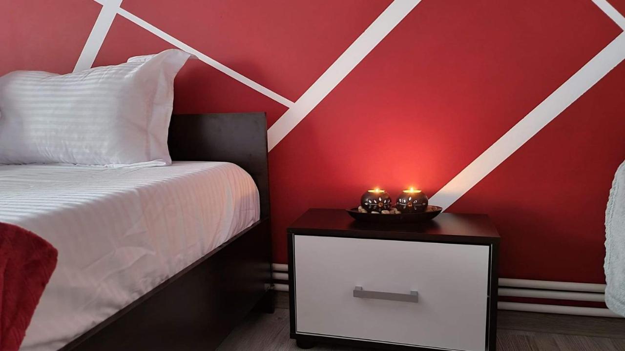 Studio Vale Apartment Хунедоара Екстериор снимка