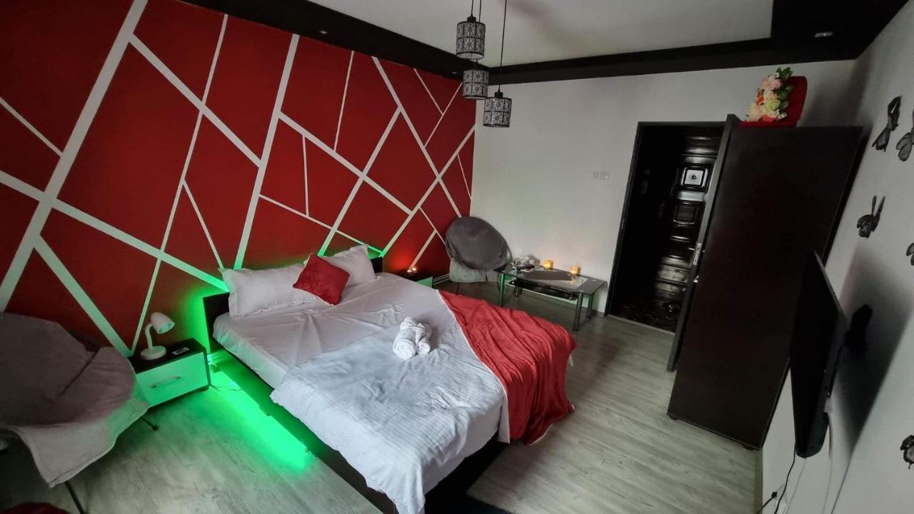 Studio Vale Apartment Хунедоара Екстериор снимка